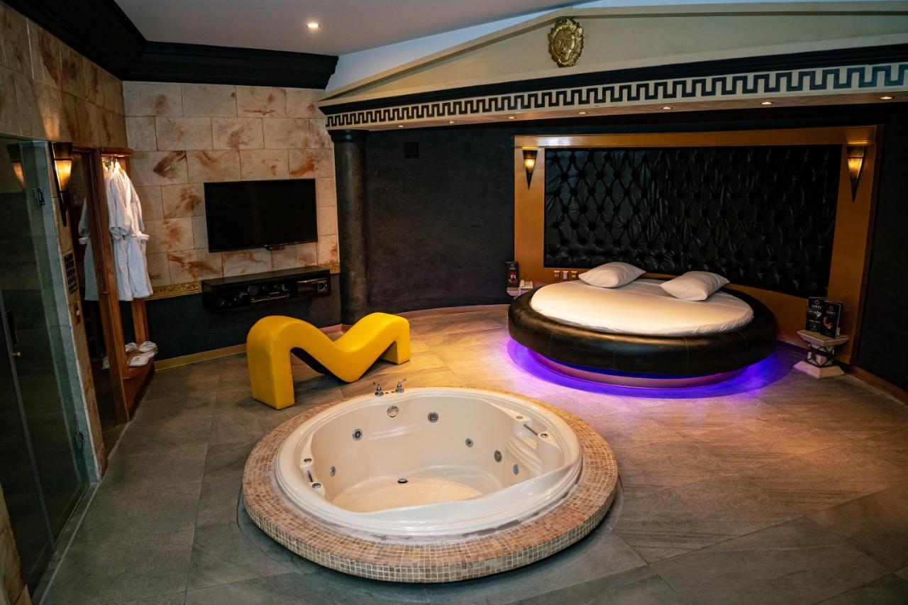 Orei Private Suites "Adult Only" Trujillo Exterior foto